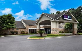 Clarion Inn & Suites Savannah Ga 3*